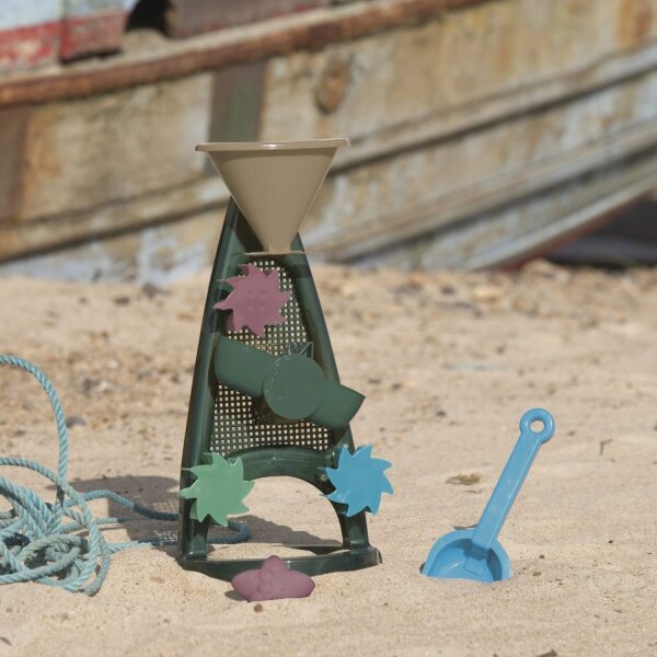 Dantoy Sand- und Wasserm&uuml;hle aus recycelter Schiffsausr&uuml;stung